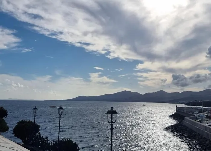 Lanzarote Harbour View * Tías